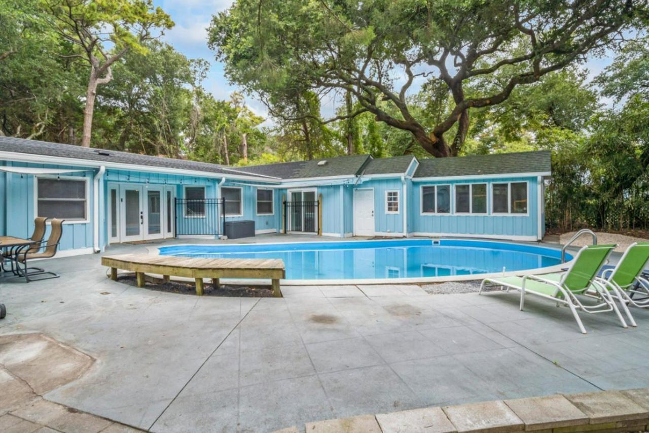 The Blue Lagoon Pine Knoll Shores Exterior foto